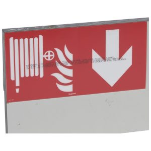 Plastične oznake U34 LED, nisu samoljepljive, crvena oznaka strelice dolje i crijevo za gašenje požara, 127 x 254 mm